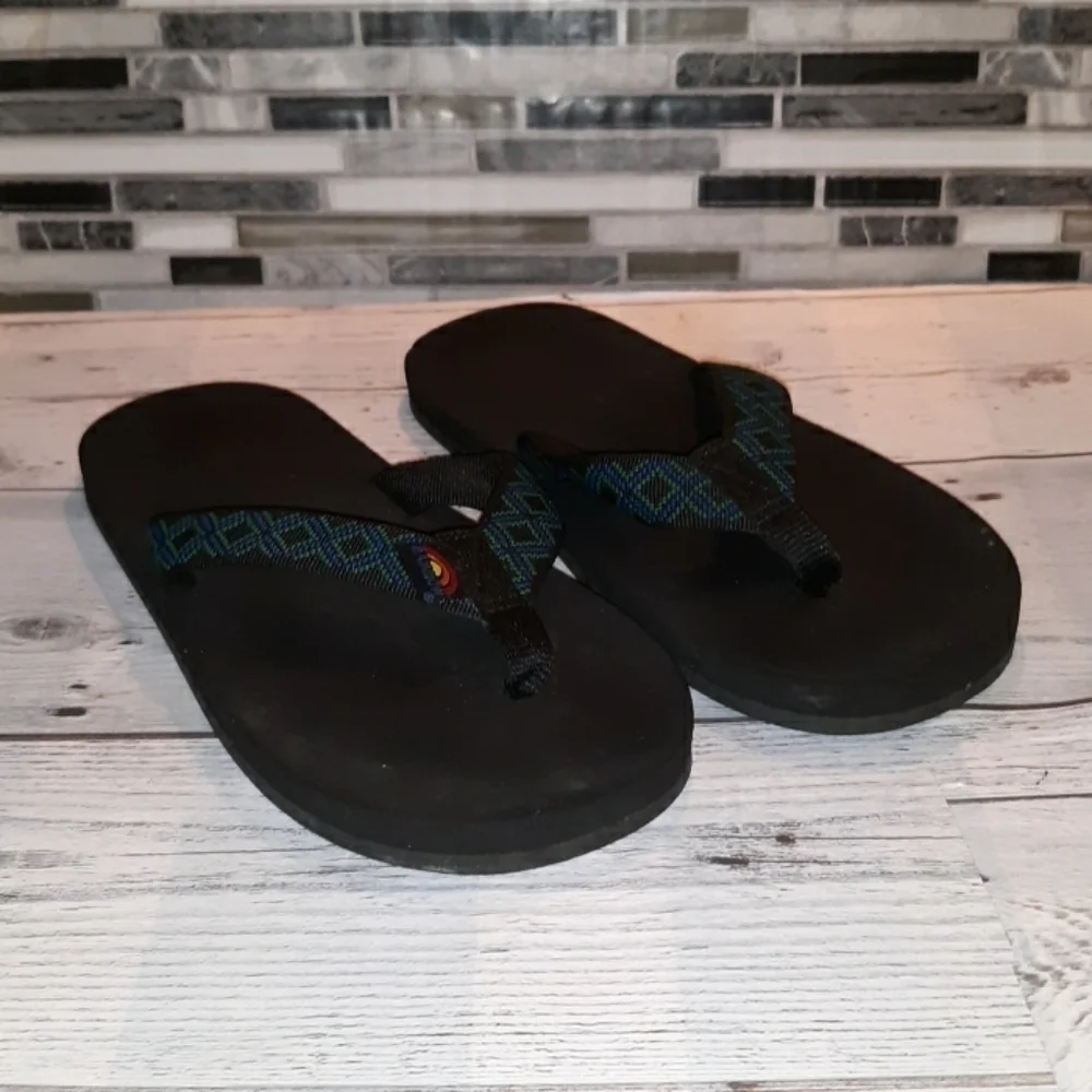 Kids Rainbow Sandles sz 3 8.5